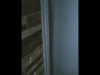 mi hermanastra folla con su padrastro y yo la escucho y me masturbo