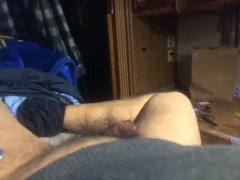 It’s 4am and decided to stoke my meat while watching porn