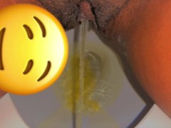 Piss Compilation💦 - Screenshot 5 of 16 - Peeing