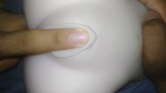 Быстрый боковой трах с кримпаем в руках - секс-кукла