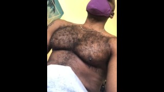Horny muscle daddy jerking off, full video on only fans musclebearXL