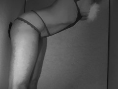 My first glory hole experience - sucking a stranger´s cock in the club ;-)