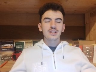 INVESTIR SUR TOTALENERGIES OU REGARDER UNE VIDÉO DE STEP SISTERS STUCK IN THE MACHINE A LAVER ???