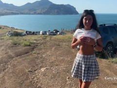 Красотка с классной задницей поднимается в горы чтобы мастурбировать - Screenshot 14 of 16 - Pee