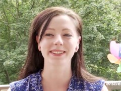 Ersties: Sinnlicher Sommer-Sex mit Alba und Lisa M.