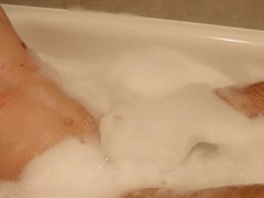 Best wet cumshot in the bathtub!