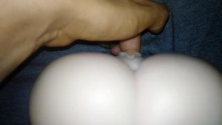 हॉट क्रीमी पुसी भीख माँगती है कम करने के लिए - सेक्स डॉल