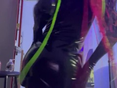 Со всеми праздниками сучки мои - Screenshot 14 of 16 - Bdsm