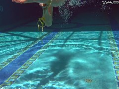 Nicole Pearl the most milf in the world swimming