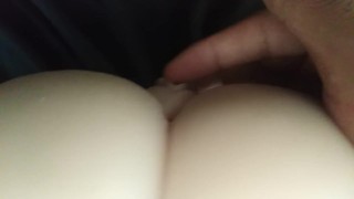 मेरी गीली चूत में ऊँगली - सेक्स डॉल