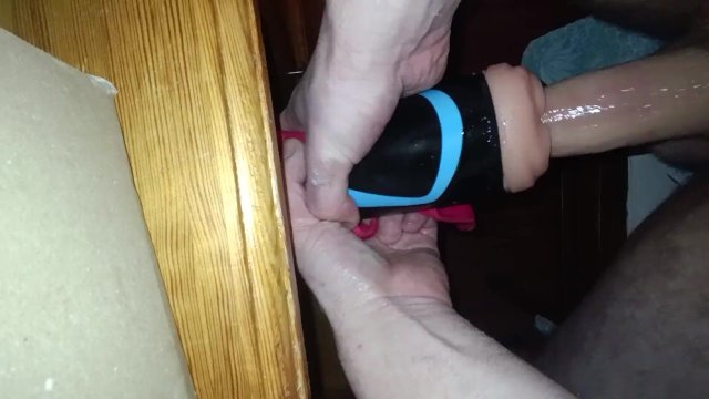 Satisfyer Men , Šukaní a stříkání