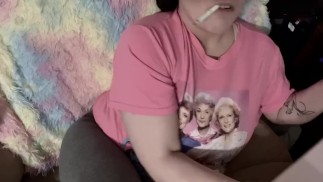 vibe with a big tit milf while she smokes (cig&bud) - smoke with me.
