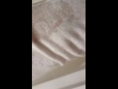 Peeing pants - Screenshot 15 of 16 - Pissing
