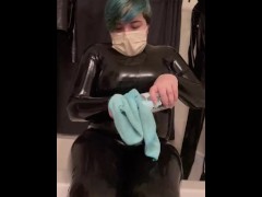 Latex shining - Screenshot 3 of 16 - Latex Catsuit