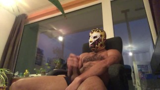 Ягуар в зум-встрече 👹 с дрочкой (полное видео на OF)