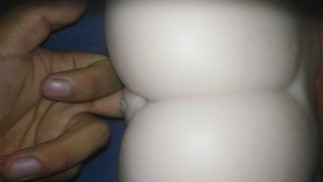用我的手自慰我湿漉漉的小穴 - 性玩偶