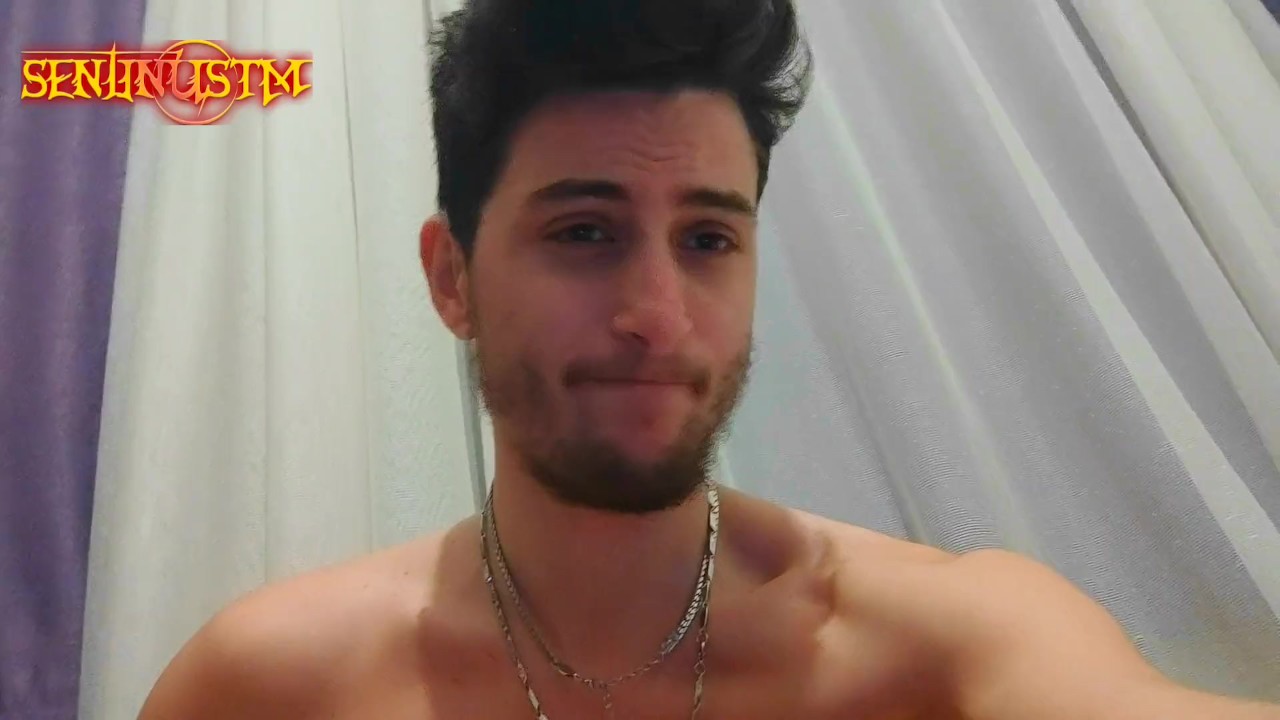 Yakışıklı çıplak erkek resimleri