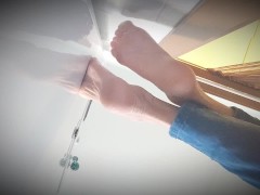 Video feet supported and relaxed ... would you like to have them in your mouth?