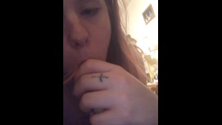 Жасмин и ее парень сосут бананы, которые вы хотели бы видеть своим членом