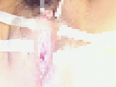 クリトリスを綿棒と電動歯ブラシで擦ってイキました(///∇///) - Screenshot 7 of 16 - Squirting