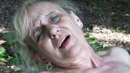 87 Jahre alte Oma erster Sex in der Öffentlichkeit