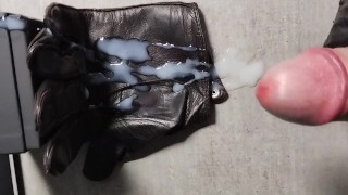 Leather gloves wank