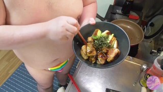 French [Prof_FetihsMass] Doucement avec la nourriture japonaise ! [bowl of yakitori