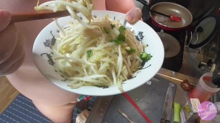 French [Prof_FetihsMass] Doucement avec la nourriture japonaise ! [riz frit aux germes de soja]