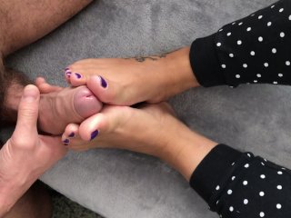 Beautiful Teen_in Amazing Shoejob and Footjob Ends Up Getting_Cum on Her Delicious Sexy Feet....