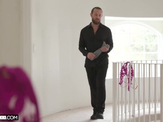 HotwifeXXX - His Dick Is Much Bigger Than My Husbands (Braylin Bailey) screenshot number 1