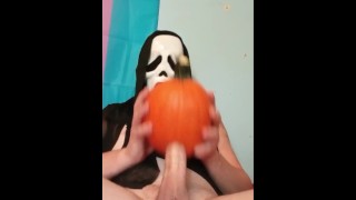 Scream 6 Baise Avec Une Citrouille Fantôme