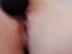 Клитор пульсирует и кончает на камеру. Громко стонет. - Screenshot 11 of 16 - Toys