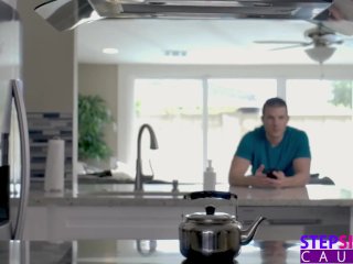 "Don't bust a nut already, lick this pussy!" Kenzie Reeves demands Stepbro - S16:E7 screenshot number 1