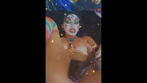 JUGGALETTE TEASES AND CREAMS HAIRY PUSSY