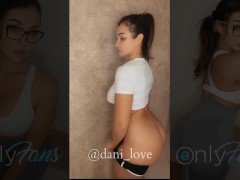 Leaked onlyfans babe gets horny - Screenshot 1 of 16 - Onlyfans