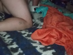 Sharing Bed with Step Aunt  (Huge Creampie )