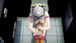 Стример подрочил твой член в унитазе