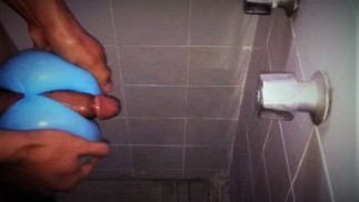 УЧЕБНИК ПО ЯГОДИЦАМ С ВОДЯНЫМ ШАРОМ, ЧАСТЬ 1