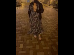 港女深夜自拍野外露出影片