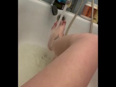 Нежные ласкания киски в ванной - Screenshot 1 of 16 - Masturbate