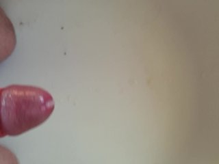 Quick wank before my shower