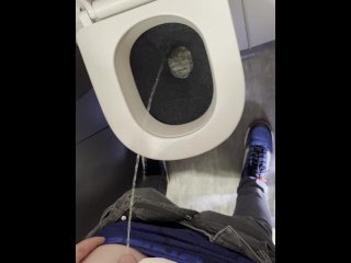 vertical video, 60fps, solo male, peeing