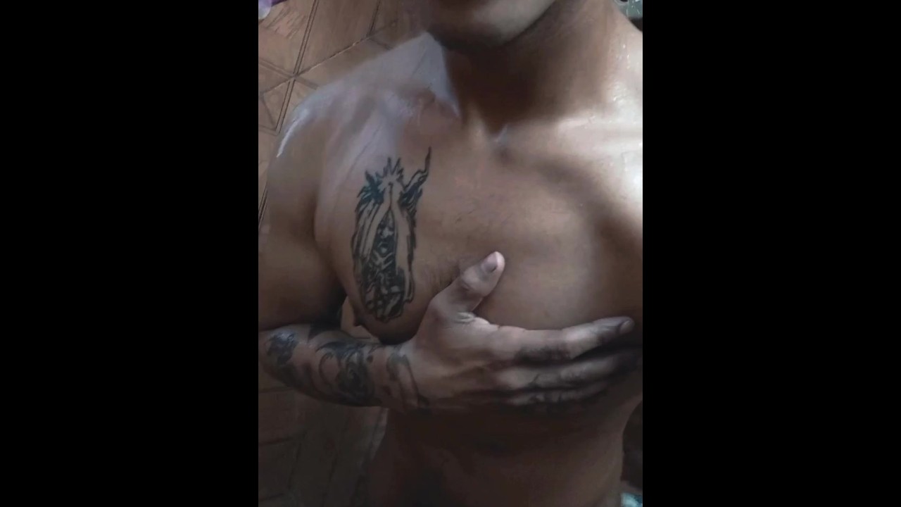 Brown Fit Boy take a Shower💦 - Pornhub Gay