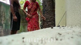 Village Living Lonly Bhabi Sex Im Freien (Offizielles Video von villagesex91)