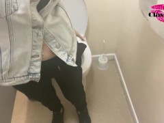 Mini pissing compilation - Screenshot 15 of 16 - Asty