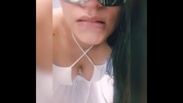 Великанша Хлоя хочет, чтобы вы обожали ее сексуальное тело (POV)