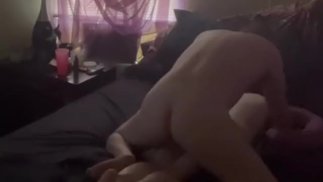 Поздняя утренняя пробуждение, немного грубое обращение, какие-то чертовски сексуальные стоны и громкая сильная женщина или