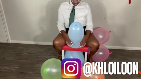 KHLOÍ LOON EST ASSIS 2 BALLONS PUNCH POP