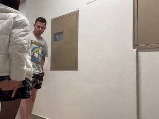The neighbor paid for sex at the entrance screenshot number 0