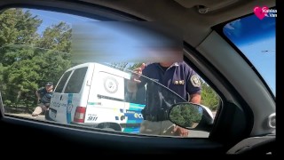 A polícia nos persegue por fazer sexo em público